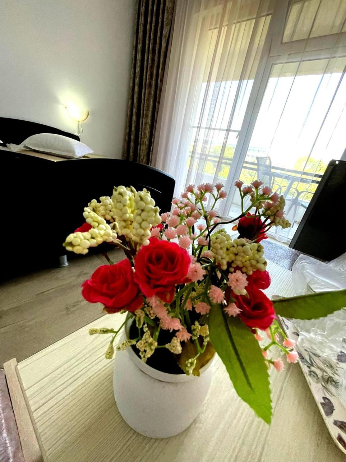 Hotel Iulia Resort Venus Ngoại thất bức ảnh