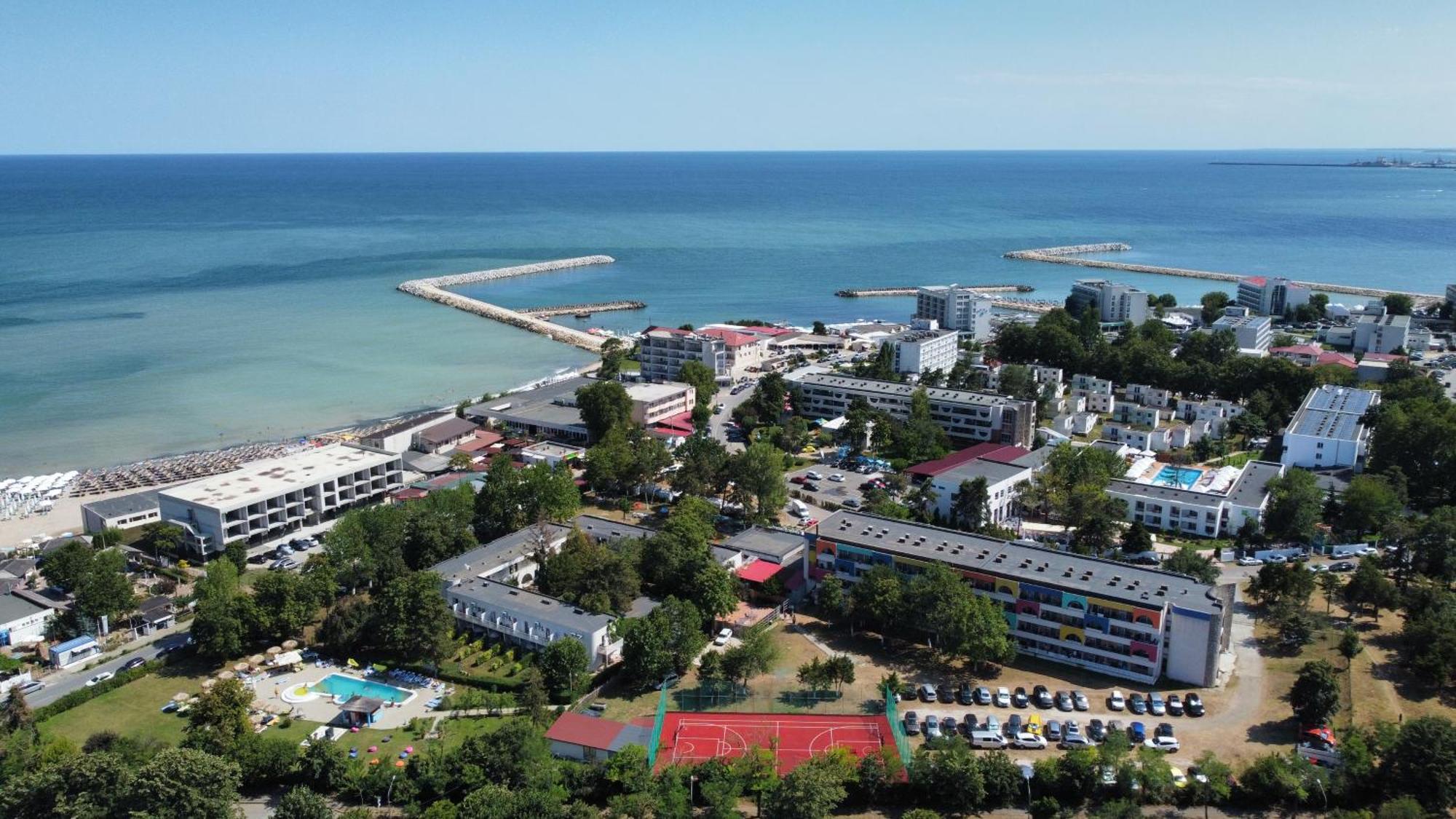 Hotel Iulia Resort Venus Ngoại thất bức ảnh